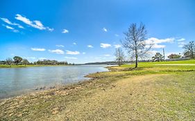 Lake Eufaula Retreat With Fire Pit, Near Main St!